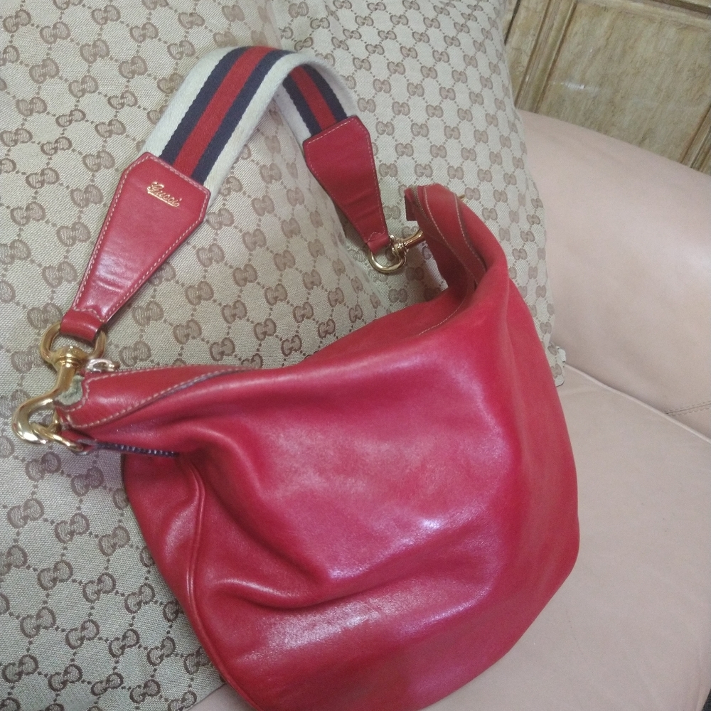 Ran Gucci hobo bag